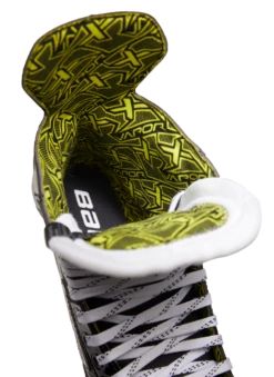 Bauer Vapor X3.5 Senior Roller Skates 9 Bauer Vapor X3.5 Senior Roller Skates -Pro Hockey Supplies 1060231 RH Vapor X3.5 Skate 0525 clipped 3ee03016 be4a 44a6 81e2 a5567f4e6994